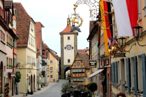 Отель Historik Hotel Goldener Hirsch Rothenburg, Ротенбург-Об-Дер-Таубер